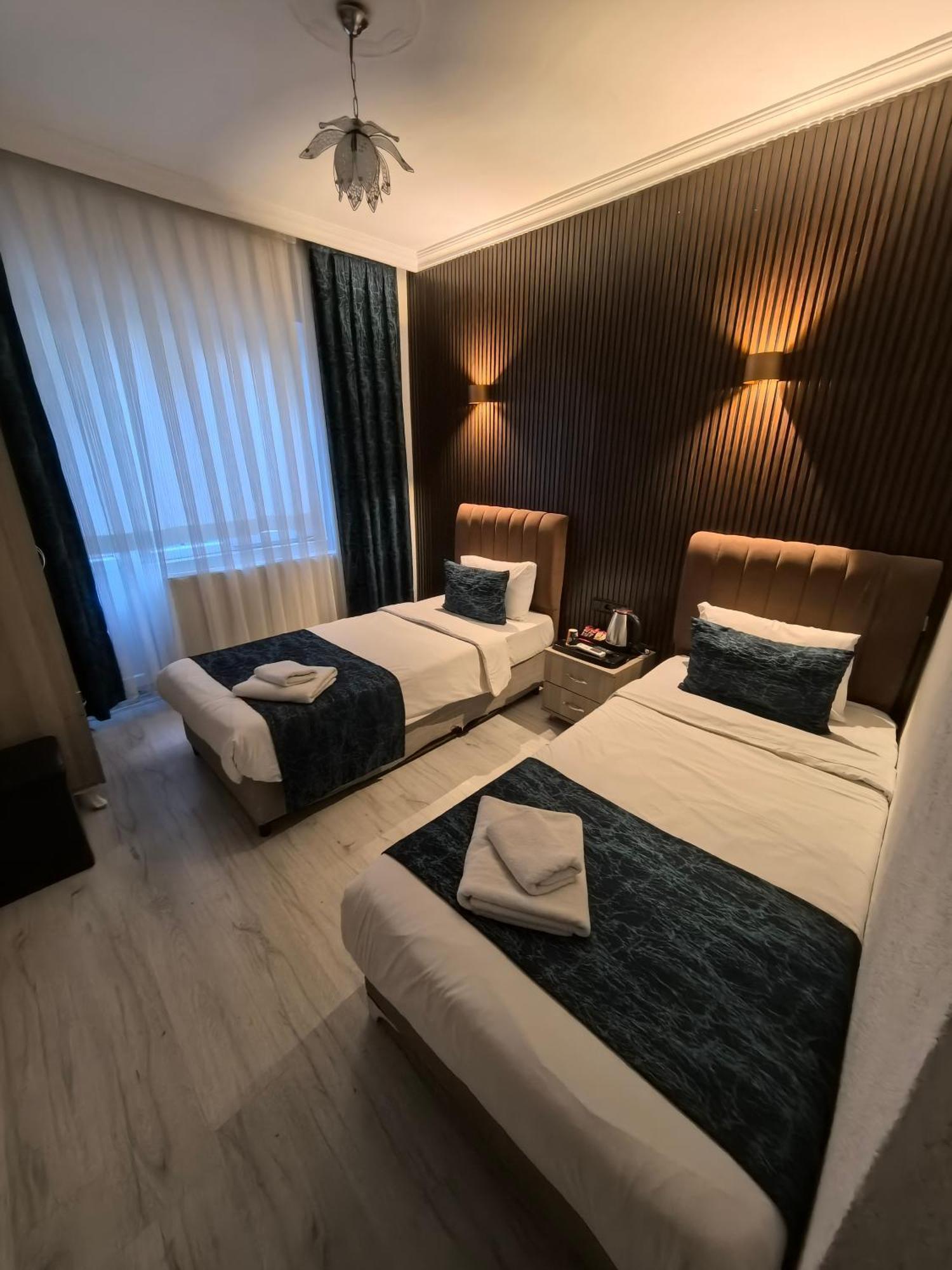 Hotel Estambul Отель 3*